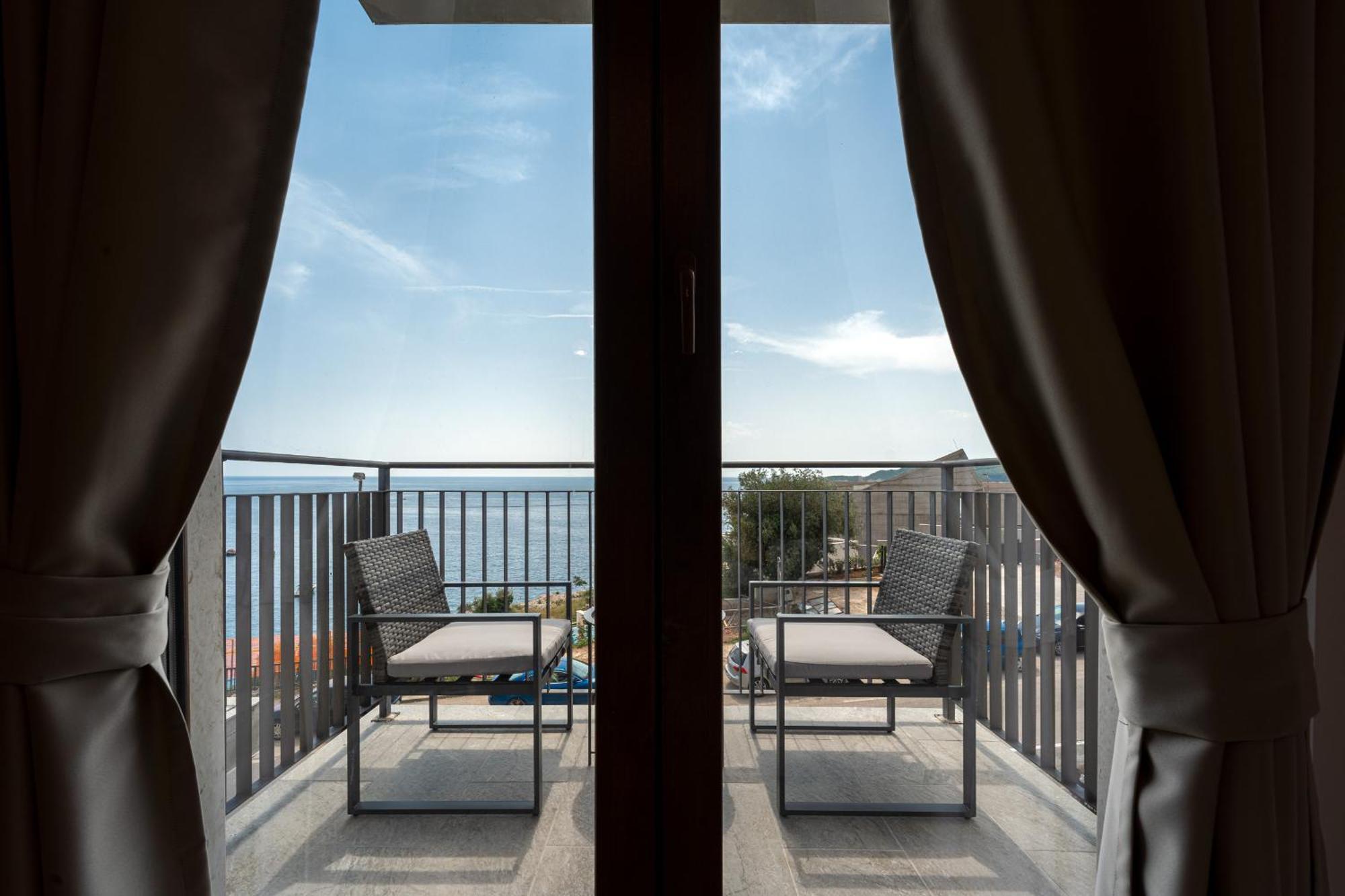 Niki Apartments Przno Sveti Stefan Ngoại thất bức ảnh
